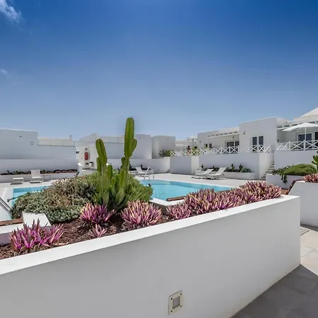 Flower 15 Apartment Playa Honda (Lanzarote)