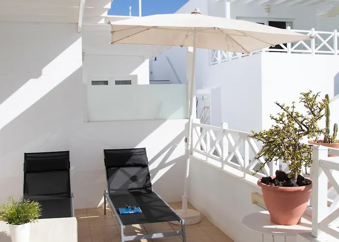 Flower 15 * Playa Honda (Lanzarote)